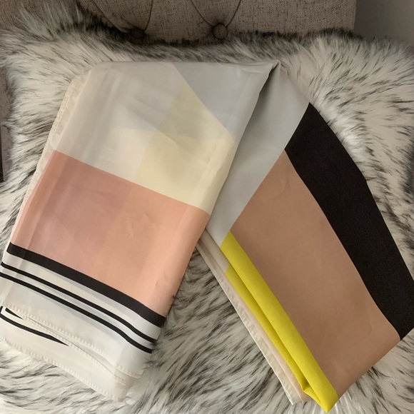 NWT H&M Oversized geometric multicolor scarf - Picture 8 of 9